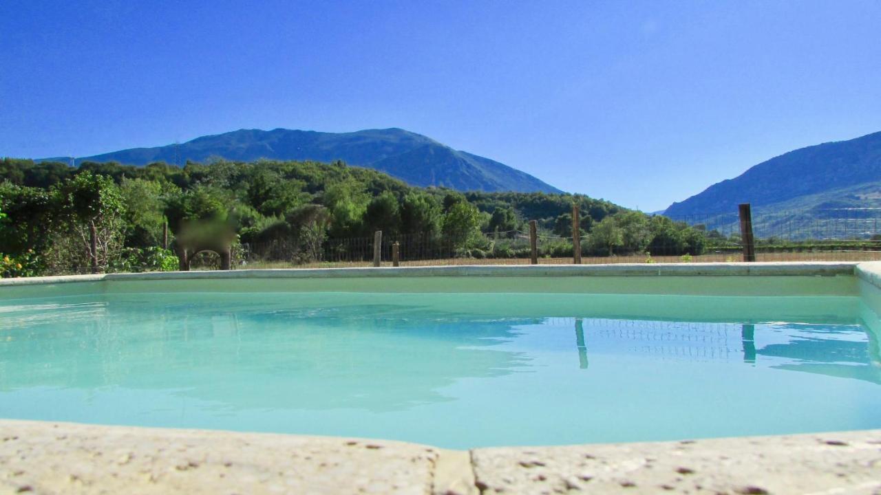 Agriturismo "Borgo Madonna Degli Angeli" - Charming Cottages In The Gardens ! Tocco da Casauria Exterior foto
