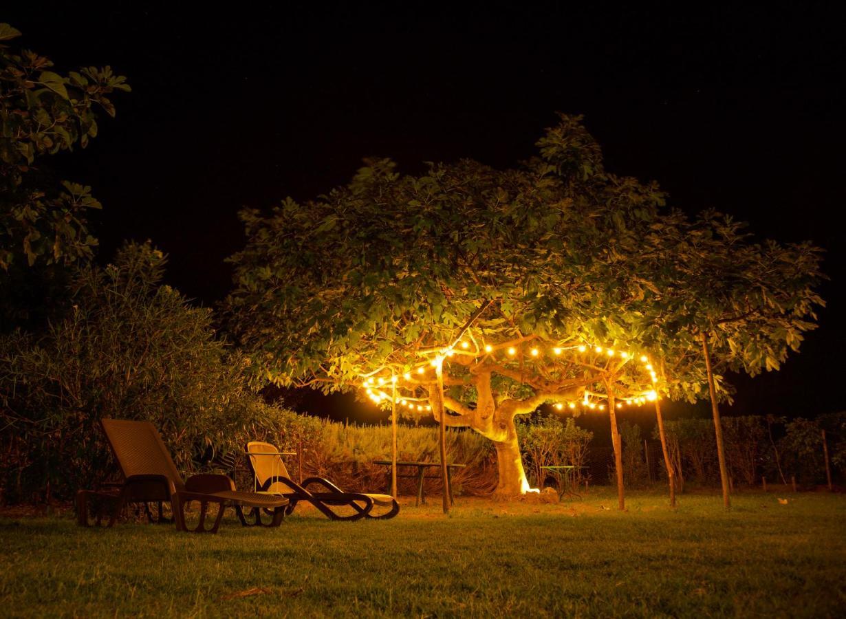 Agriturismo "Borgo Madonna Degli Angeli" - Charming Cottages In The Gardens ! Tocco da Casauria Exterior foto