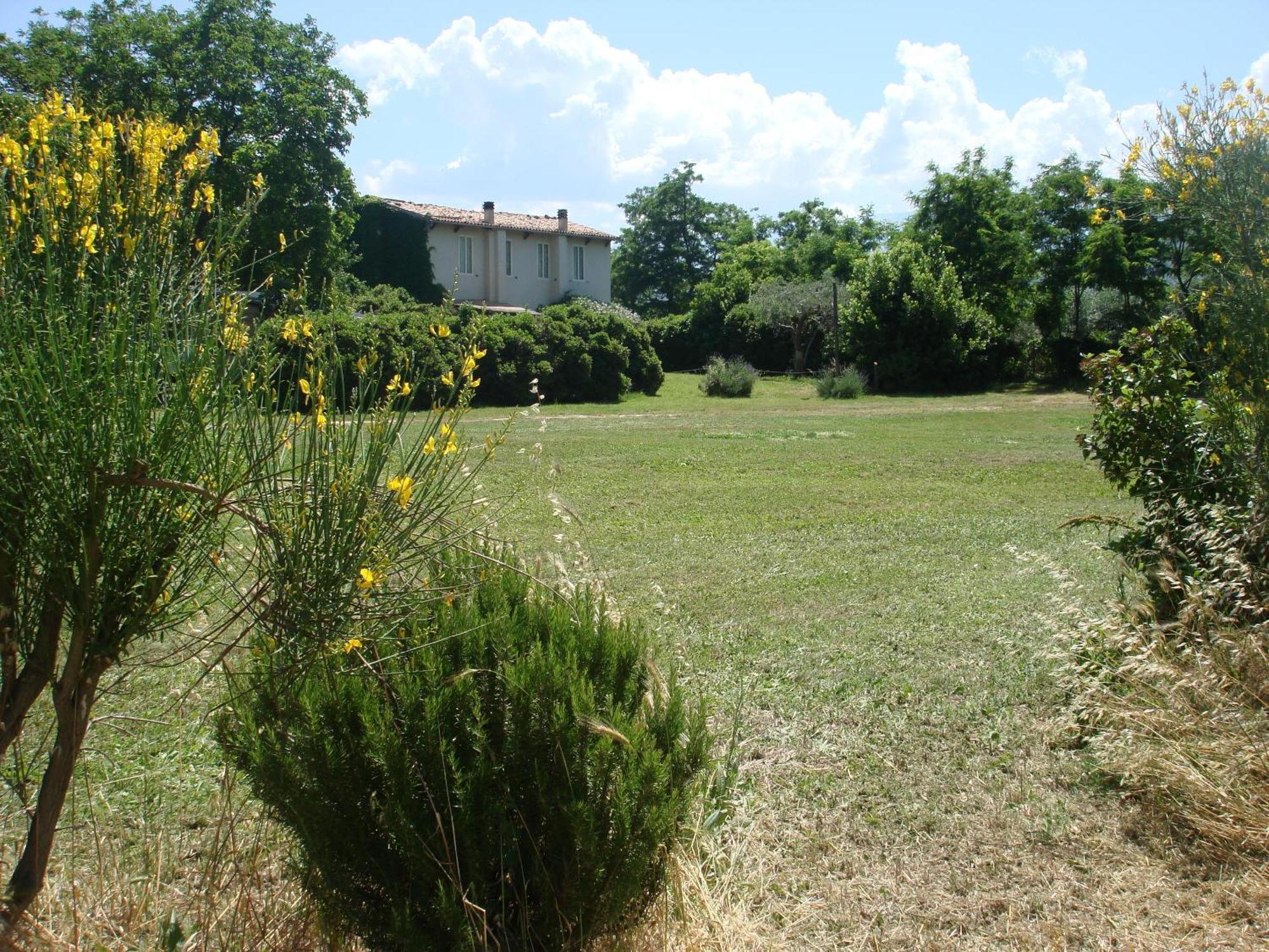 Agriturismo "Borgo Madonna Degli Angeli" - Charming Cottages In The Gardens ! Tocco da Casauria Exterior foto